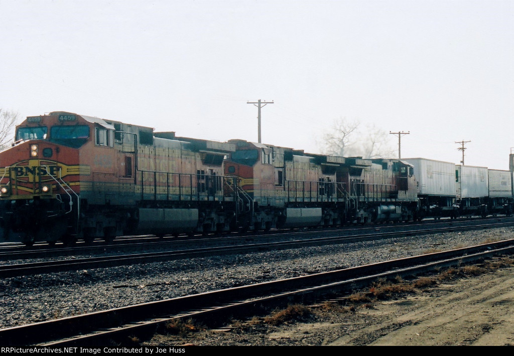 BNSF 4459 West